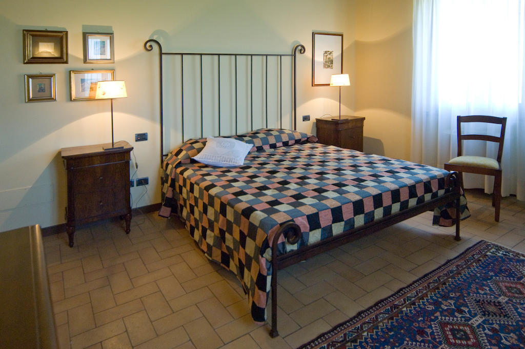 Gasthaus Residenza Isabella Spello Zimmer foto